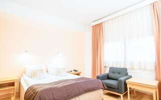 Отель Hotel Seaport Турку Улучшенный двухместный номер с 1 кроватью-9